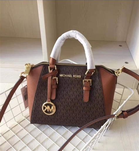 michael kors medium ciara messenger bag|Ciara Medium Signature Logo Messenger Bag .